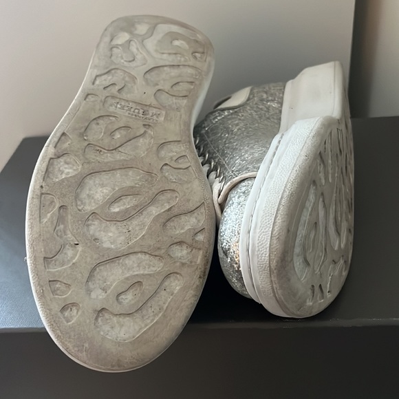 Alexander McQueen Sneakers - Picture 4 of 7